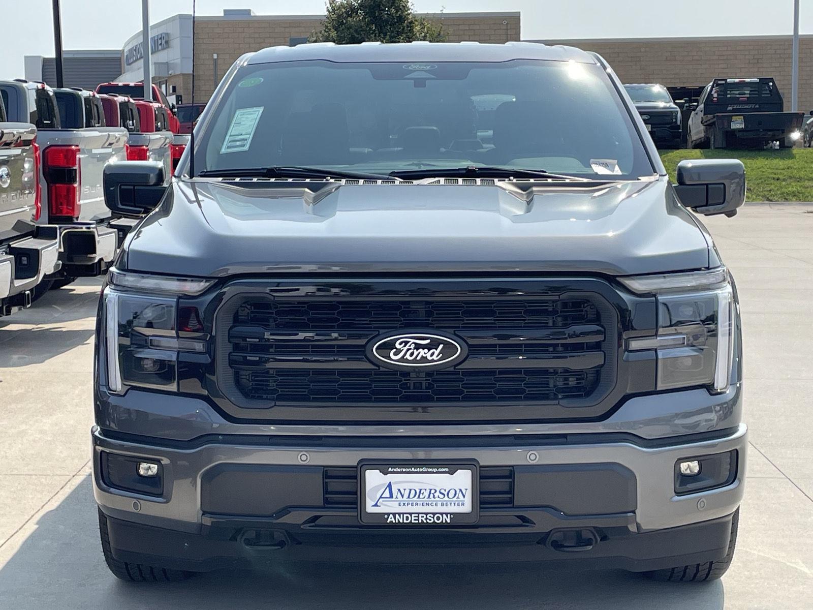 Vehicle photo 4