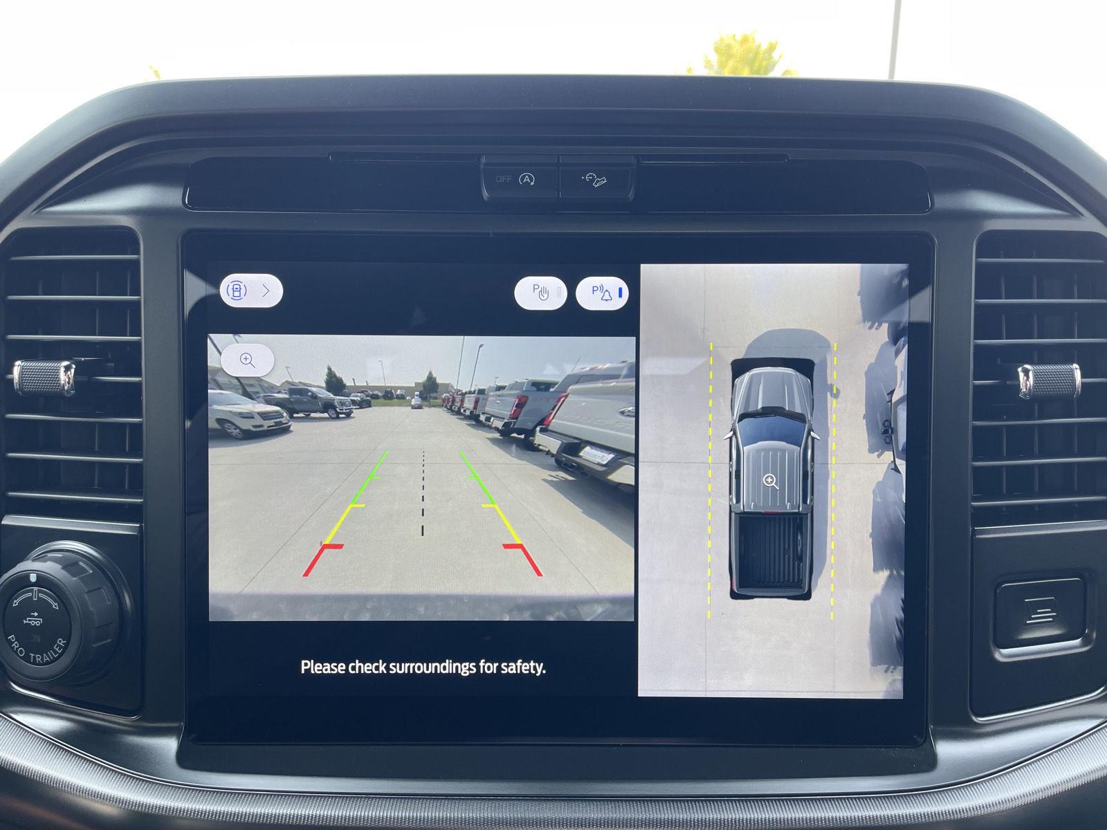 Vehicle photo 22