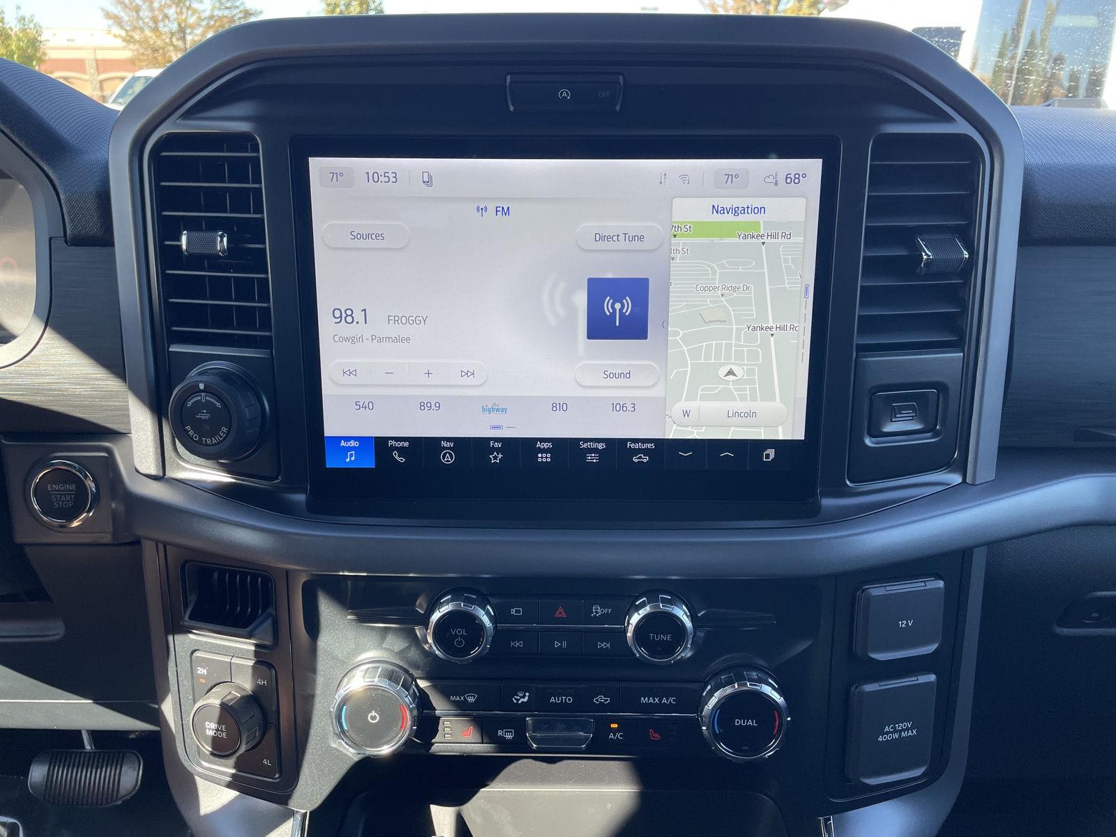 Vehicle photo 21