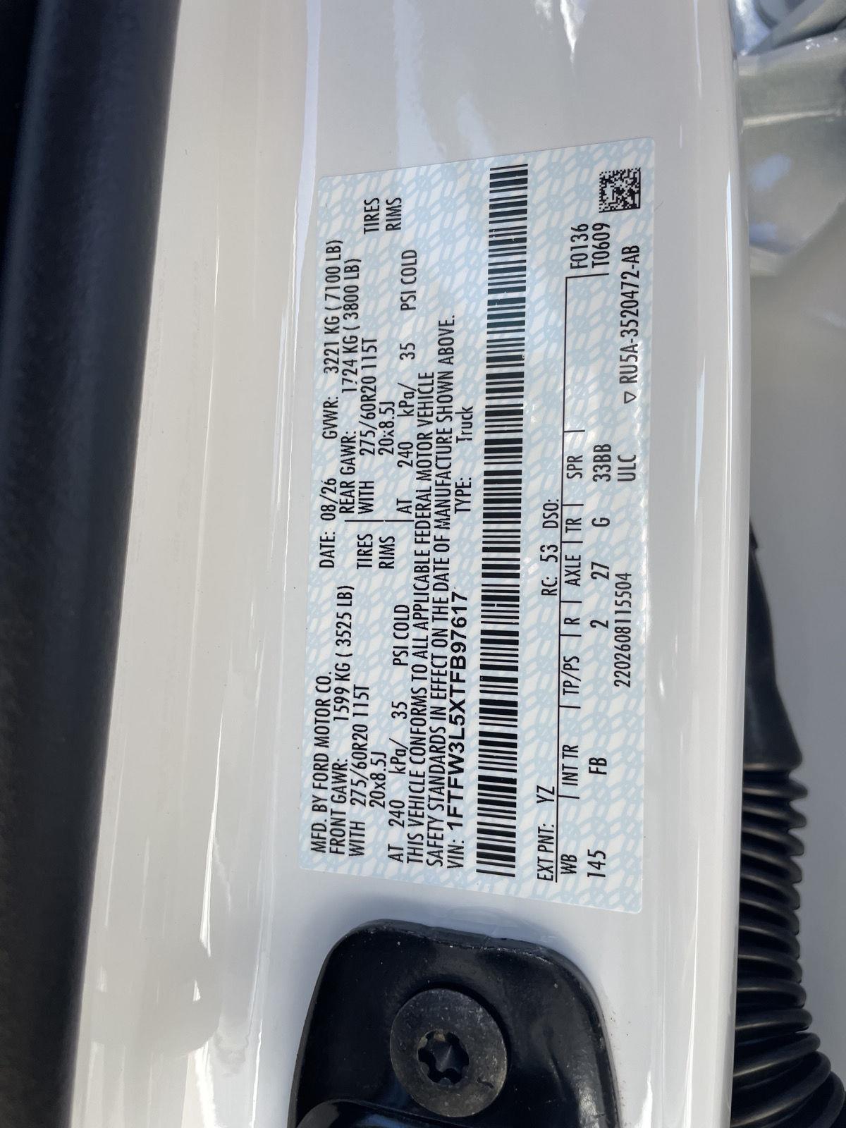 Vehicle photo 35