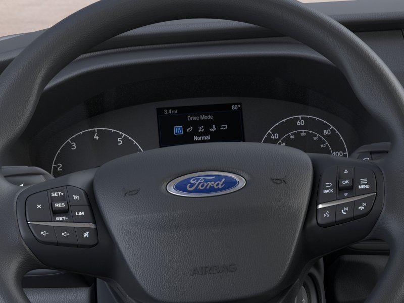 Vehicle photo 13