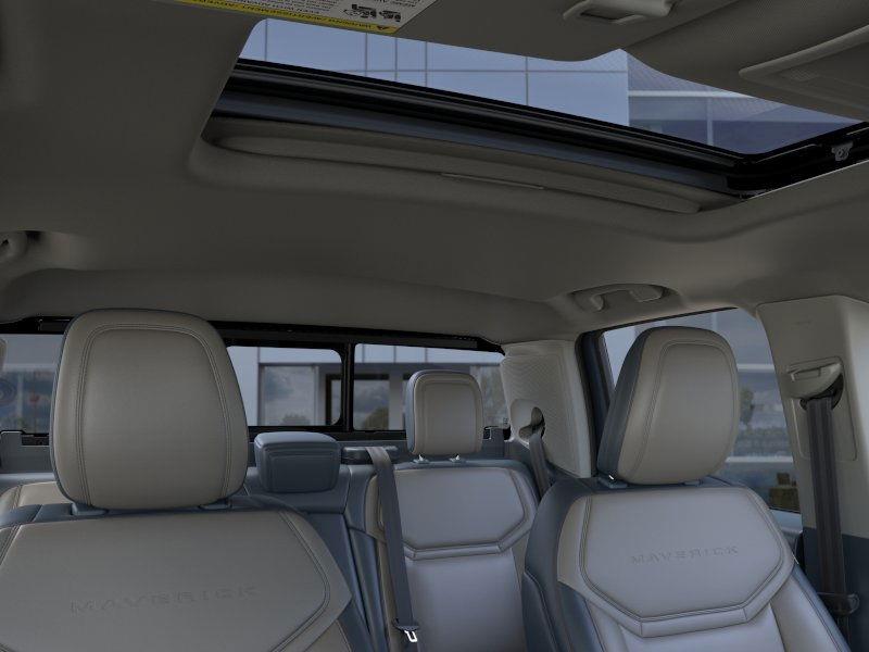 2025 Ford Maverick Lariat photo 3