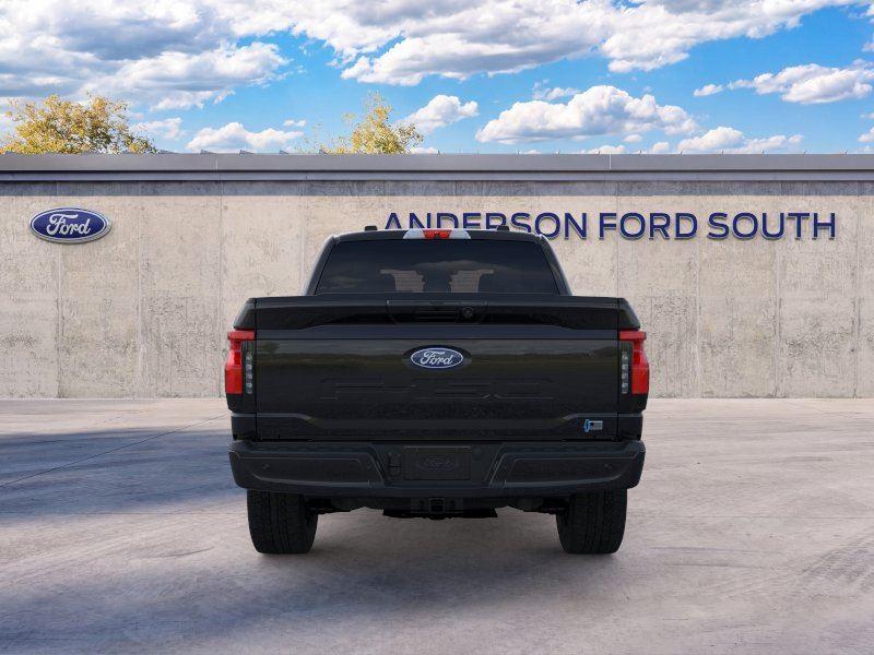 Vehicle photo 5