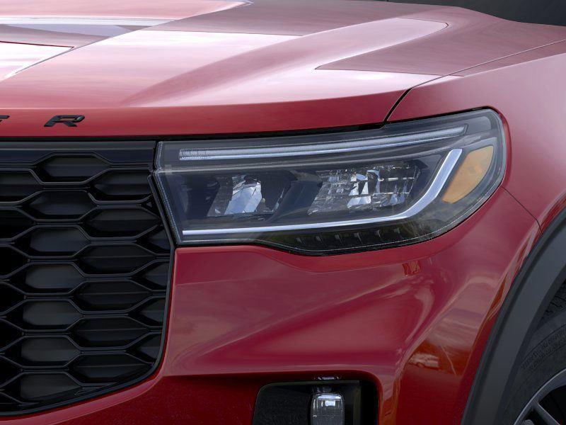 2025 Ford Explorer ST-Line photo 17