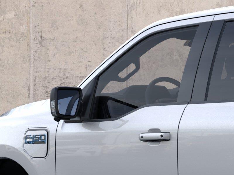 Vehicle photo 20