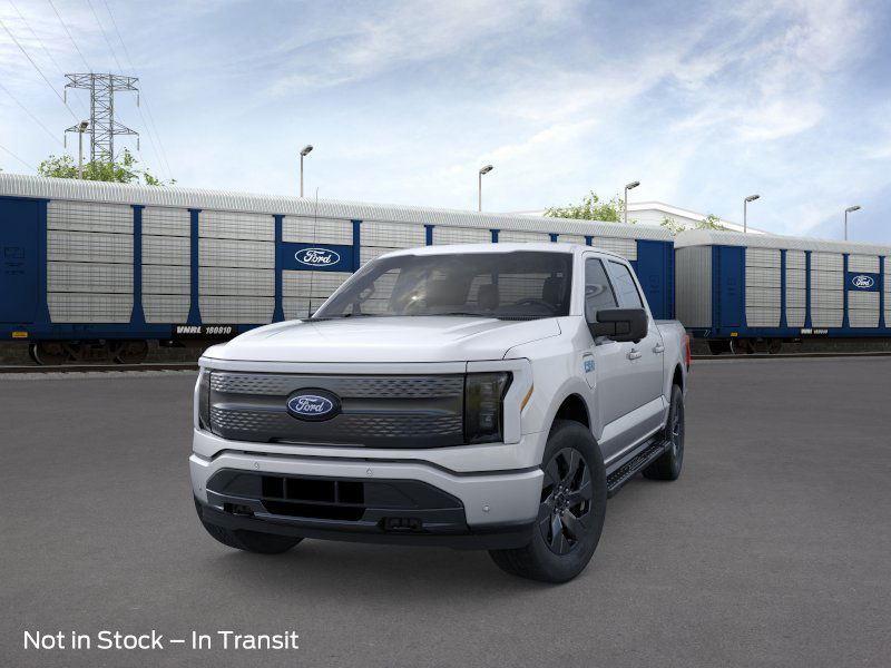 2025 Ford F-150 Lightning photo 2