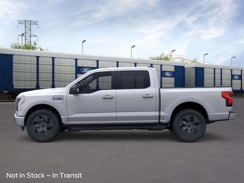 2025 Ford F-150 Lightning photo 3