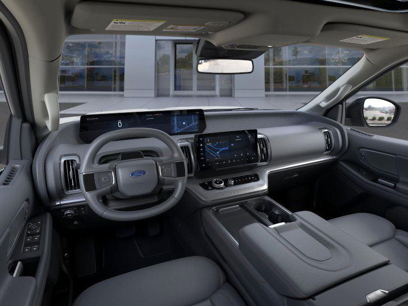 2025 Ford Expedition MAX photo 7