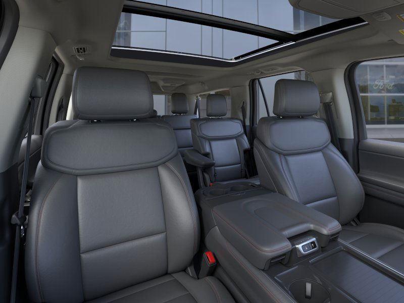 2025 Ford Expedition MAX photo 8