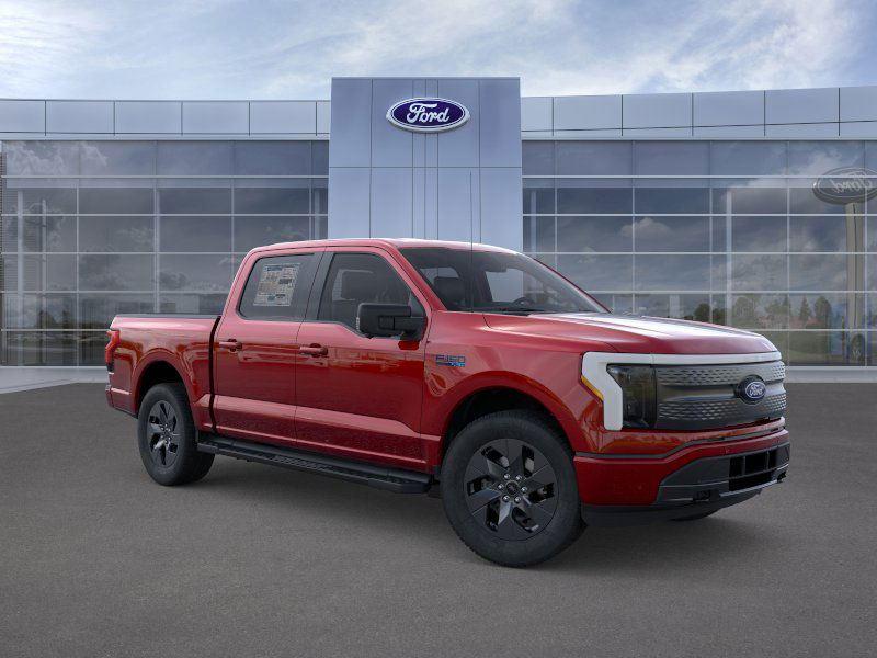 2025 Ford F-150 Lightning photo 2