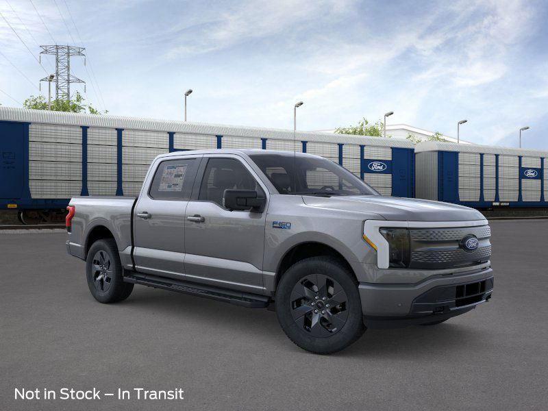 2025 Ford F-150 Lightning photo 7