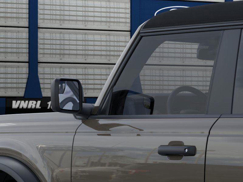 2025 Ford Bronco Base photo 21