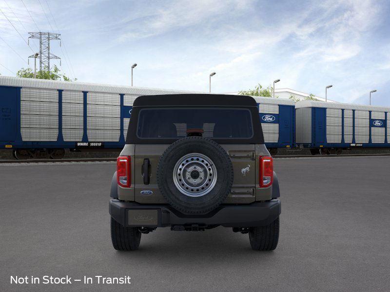 2025 Ford Bronco Base photo 5