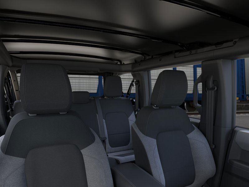 2025 Ford Bronco Base photo 12