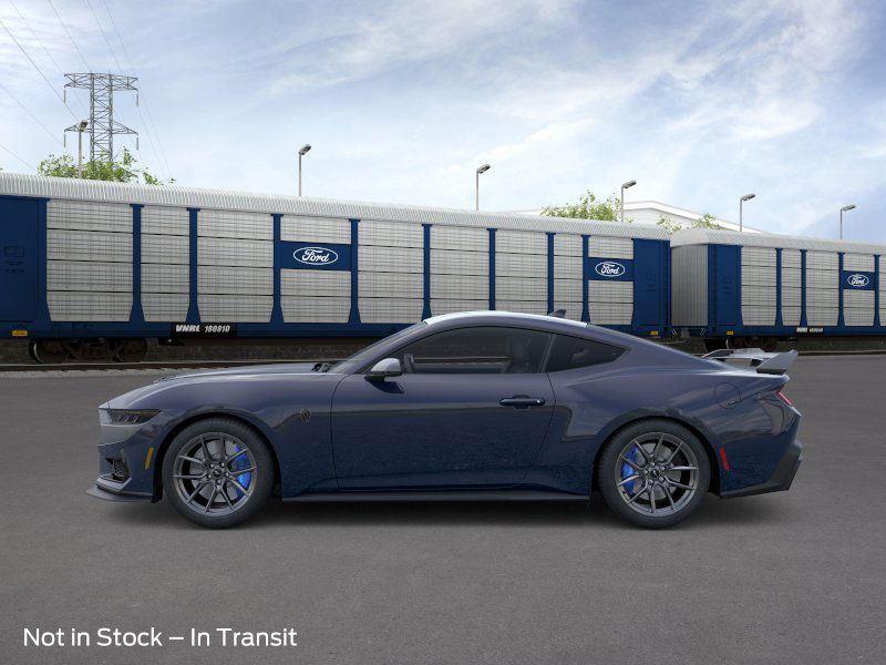 2025 Ford Mustang Dark Horse photo 3