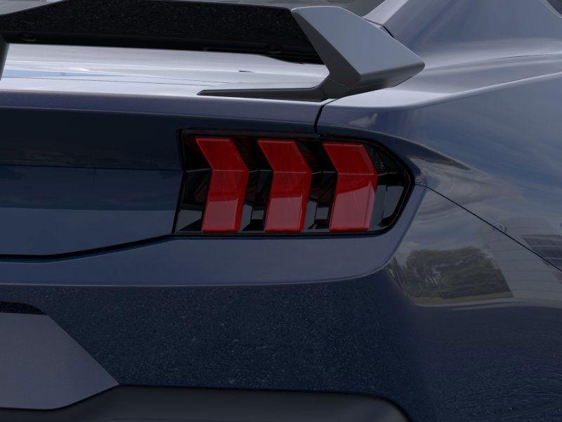 2025 Ford Mustang Dark Horse photo 19