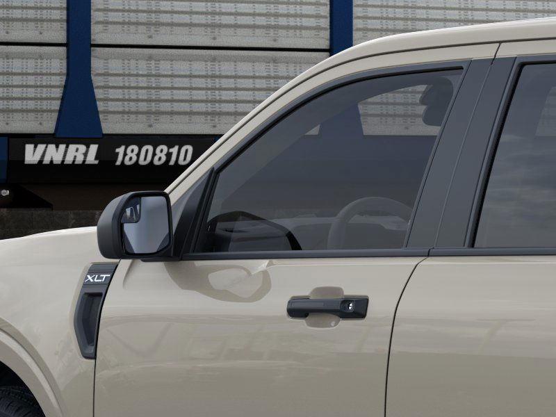 2025 Ford Maverick XLT photo 12