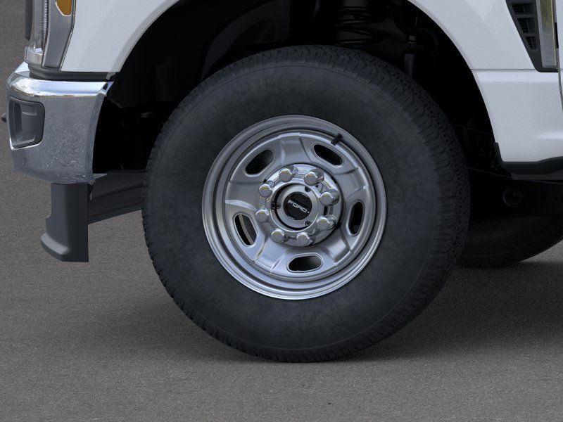 2026 Ford F-250 XLT photo 9