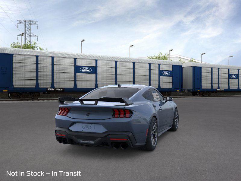 2025 Ford Mustang Dark Horse photo 2