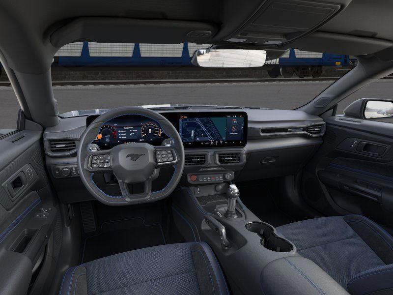 2025 Ford Mustang Dark Horse photo 3