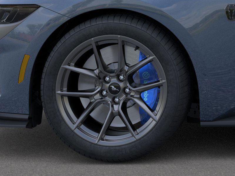 2025 Ford Mustang Dark Horse photo 13