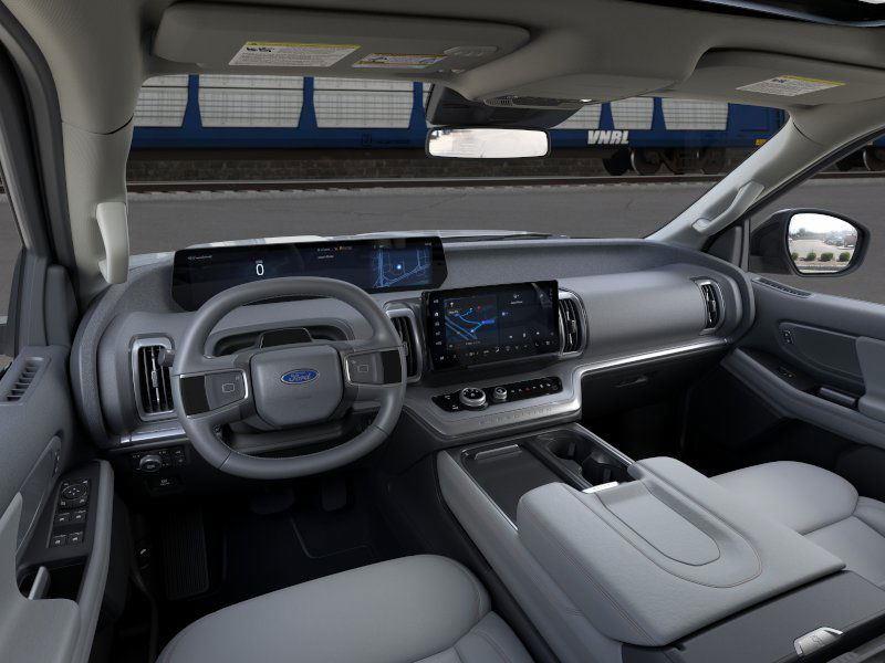 2025 Ford Expedition MAX photo 8