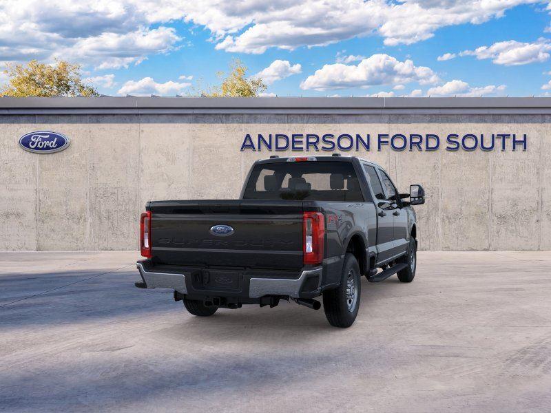 Vehicle photo 8