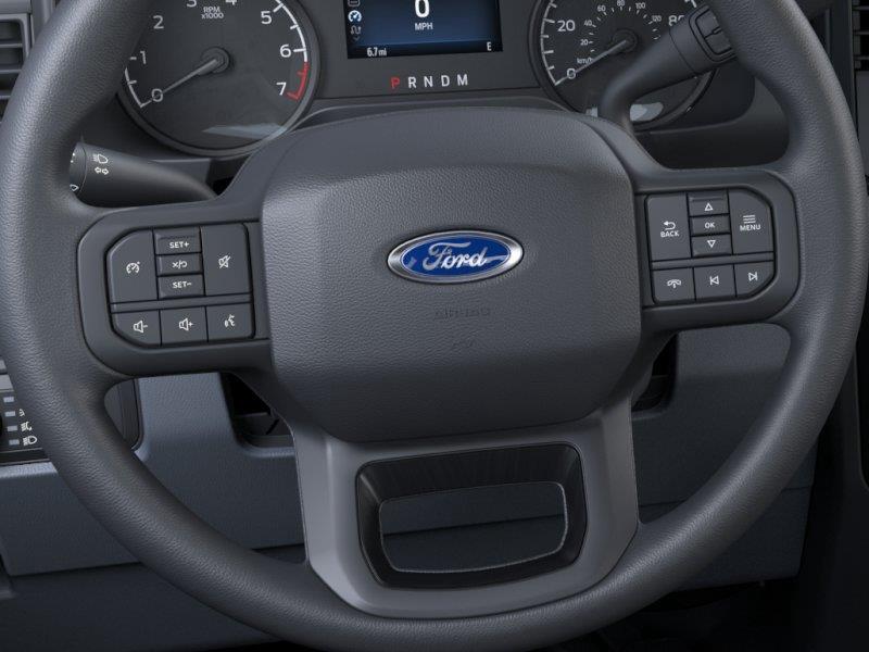 Vehicle photo 12