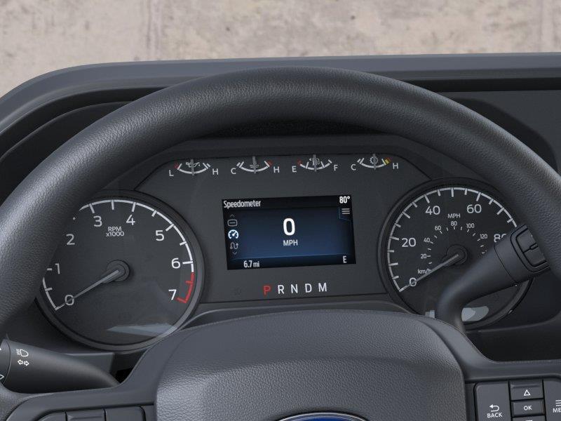 Vehicle photo 13