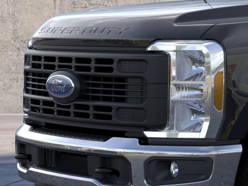 Vehicle photo 17