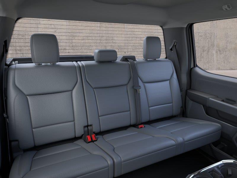 Vehicle photo 11
