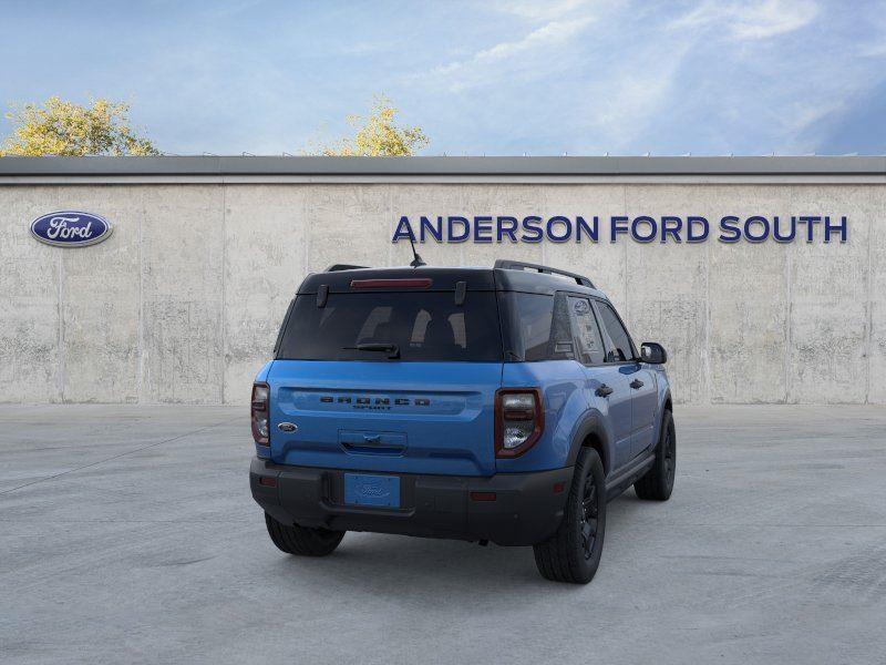 Vehicle photo 8