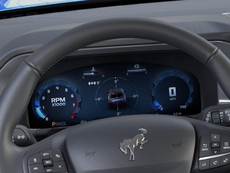 Vehicle photo 13