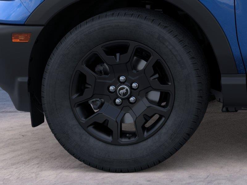 Vehicle photo 19