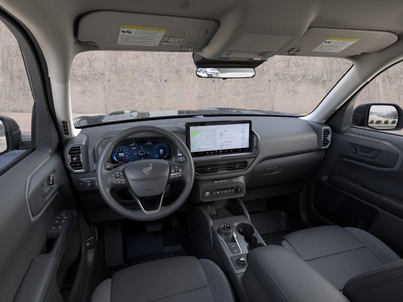 Vehicle photo 9