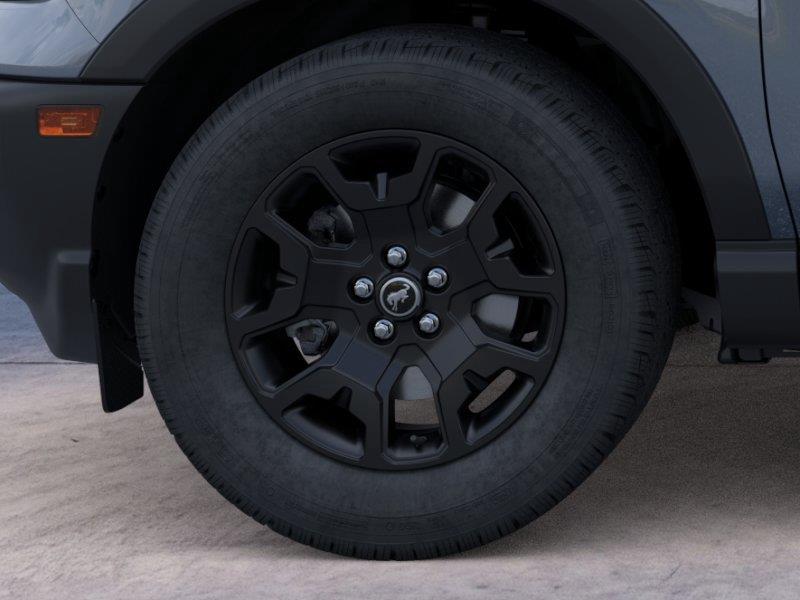 Vehicle photo 19
