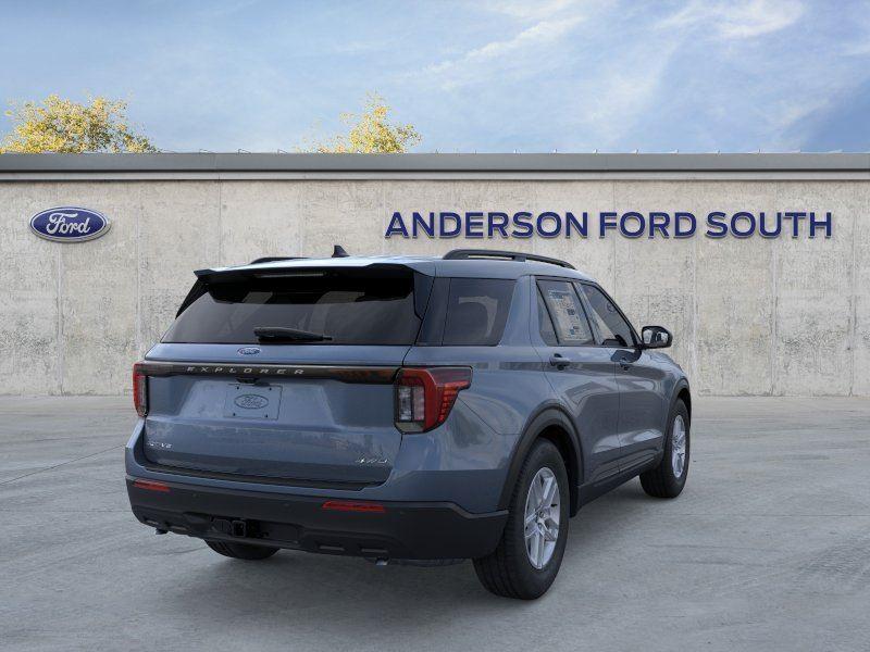 Vehicle photo 8