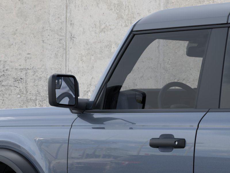 Vehicle photo 22