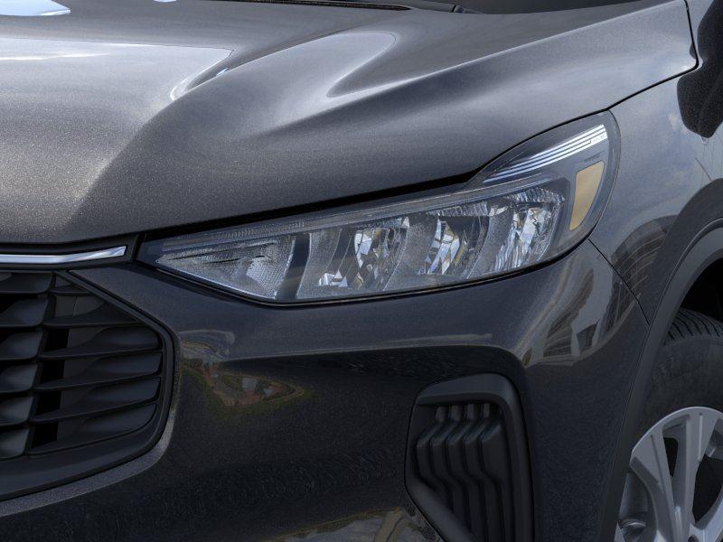 Vehicle photo 18