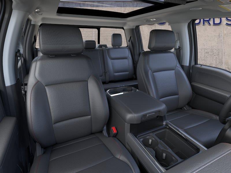 Vehicle photo 10