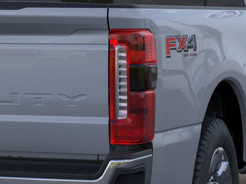 Vehicle photo 21