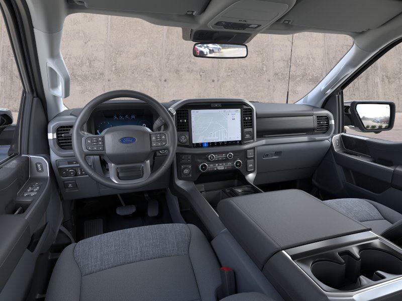 Vehicle photo 9