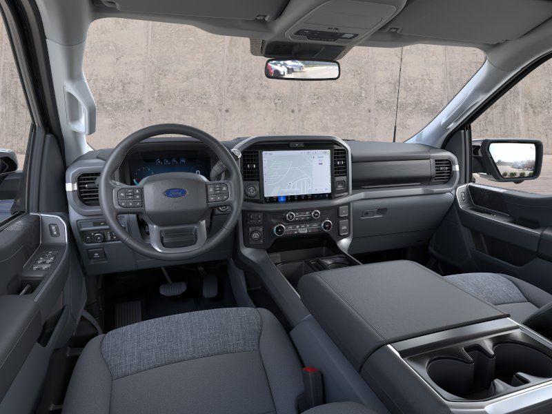 Vehicle photo 9