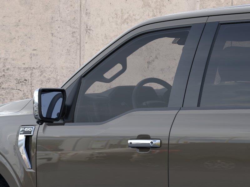 Vehicle photo 20