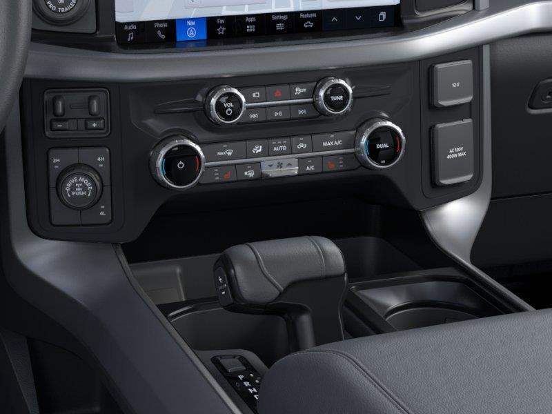 Vehicle photo 15