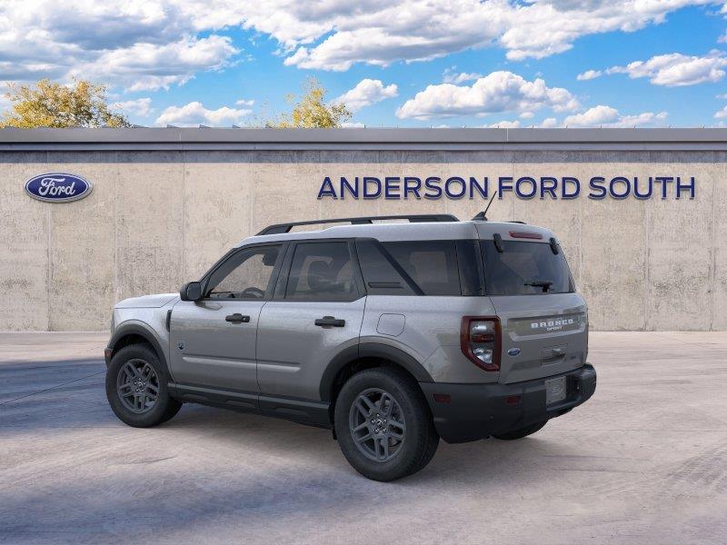 Vehicle photo 4