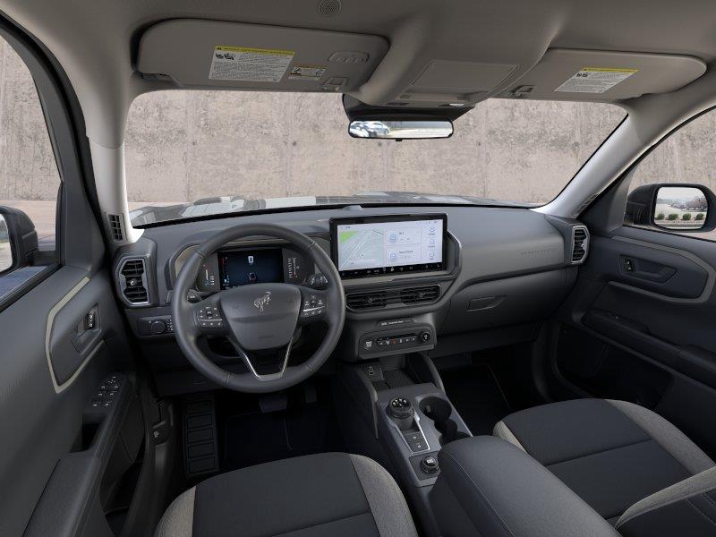 Vehicle photo 9