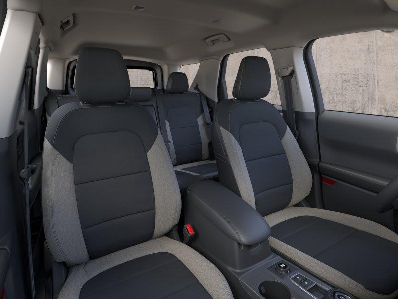 Vehicle photo 10
