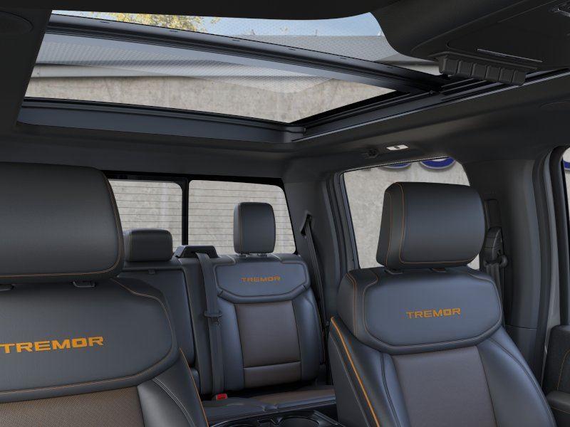 Vehicle photo 22