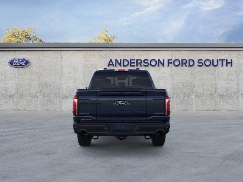 Vehicle photo 5